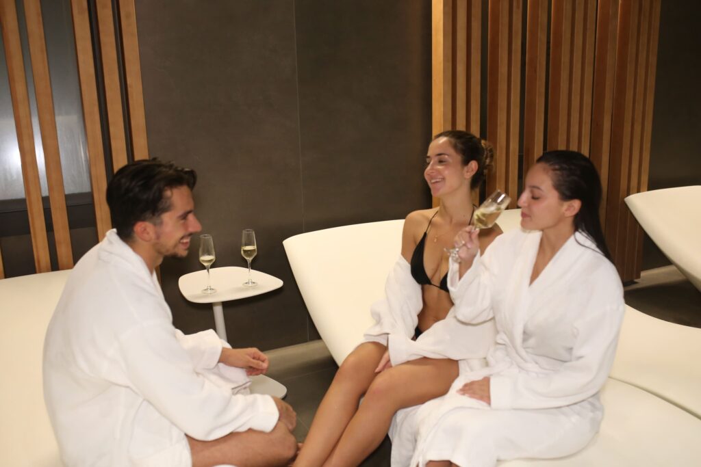 spa con amigos